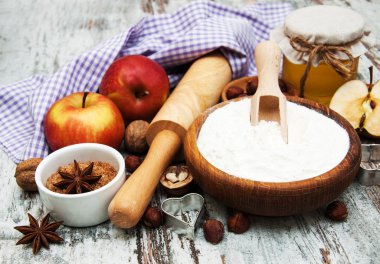 suga malzemeler için apple pie - Kırmızı elma, tereyağı, un, kahverengi