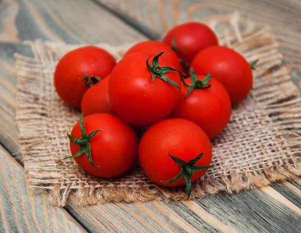 Tomate cereja — Fotografia de Stock