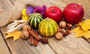 sonbahar kabaklar ve fındık