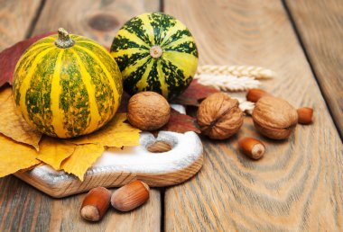 sonbahar kabaklar ve fındık