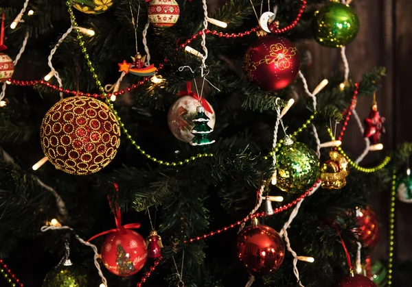 Decoraciones del árbol de Navidad —  Fotos de Stock