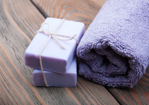 El yapımı lavanta sabun