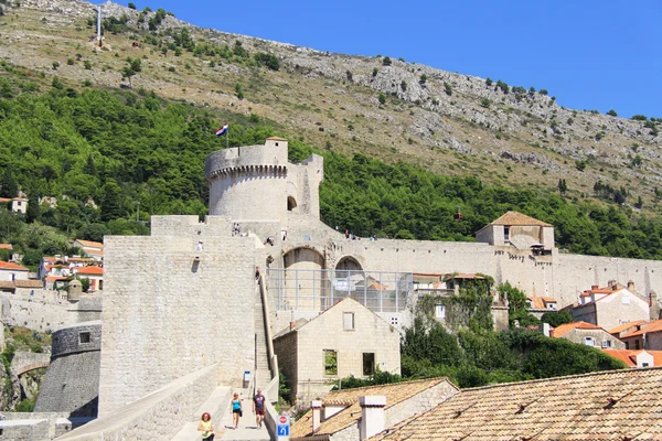 Alte Stadtmauer in Dubrovnik, Kroatien — Stockfoto