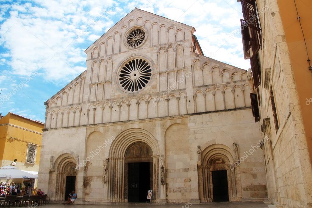 St. Anastasia Cathedral, Zadar Croatian architecture — Stock Photo ...