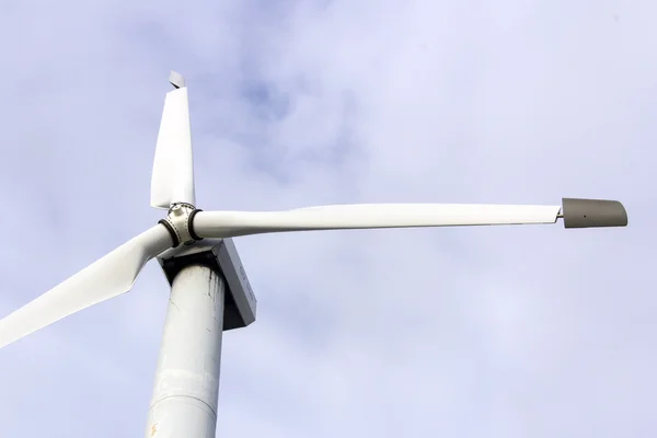 Alternativ energi wind turbine roterande — Stockfoto