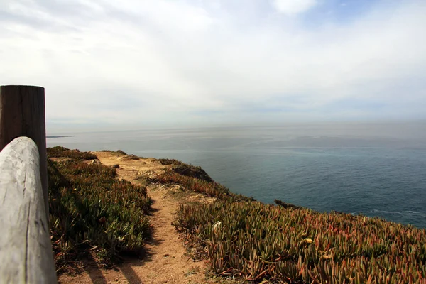 Vacker natur och Atlanten liggande i Cabo Da Roca, Kap Roca i Portugal — Stockfoto