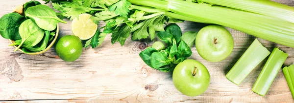 Verduras y frutas verdes frescas — Foto de Stock