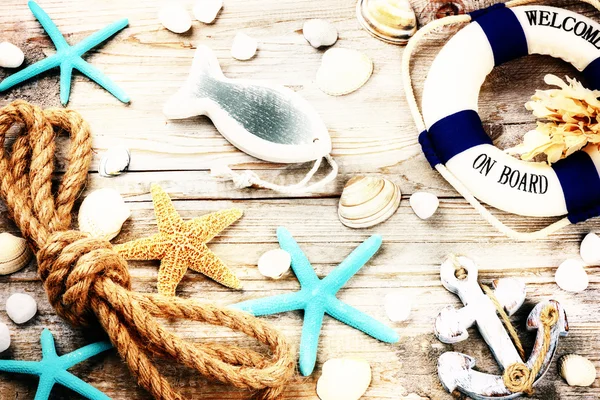 Seashells and beach accessories — Stock Photo, Image