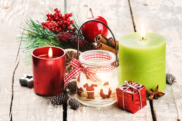 Decoración de Navidad con velas — Foto de Stock