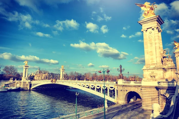 Alexandre Iii most u slunečný den — Stock fotografie