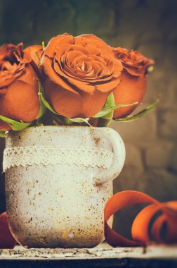 Sevgililer ayarı ile kırmızı gül buketi