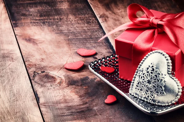 Valentine's setting with heart decoration — Stock Photo, Image