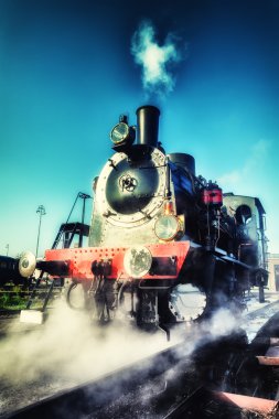 tarihsel buhar motoru tren hareket