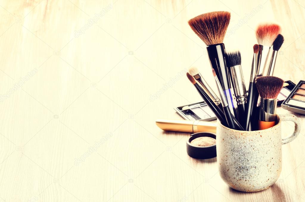 Makeup Brushes Background