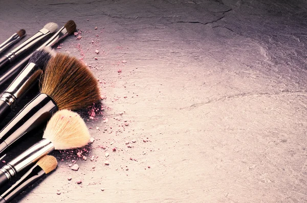 Profesyonel makyaj fırçası koleksiyonu