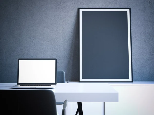 Moderní interiér s tabulkou a laptop. 3D vykreslování — Stock fotografie