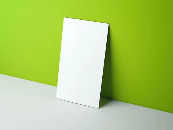 Белая вертикальная визитка в зеленой студии. 3d-рендеринг — стоковое фото