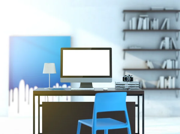 Computer in de tabel in moderne studio — Stockfoto