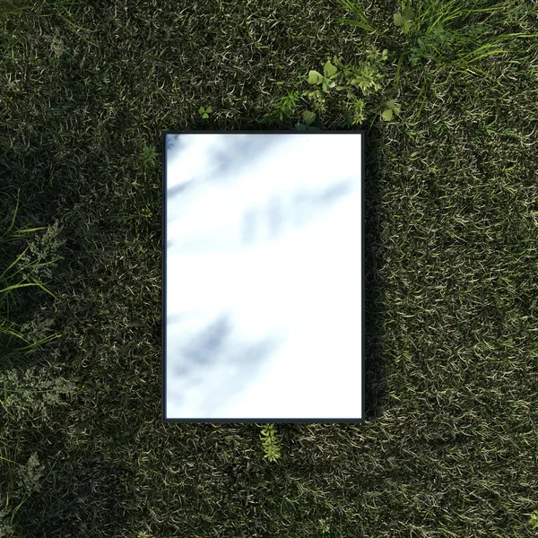 Tela branca na grama verde — Fotografia de Stock