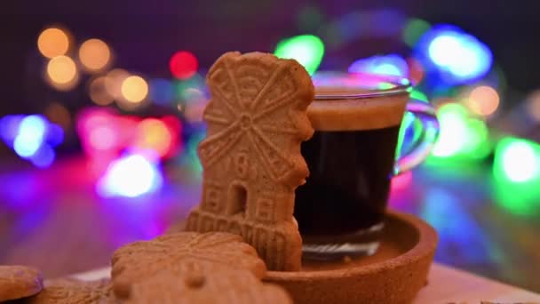 Голландське свято Sinterklaas Традиційне солодке імбирне печиво. — стокове відео