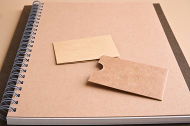 Bir çok el işi kağıdıyla markalaştırma 