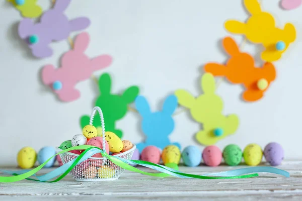 Colorful Easter Eggs Basket Handmade Bunny Easter Garland Beige Background — Stock Photo, Image