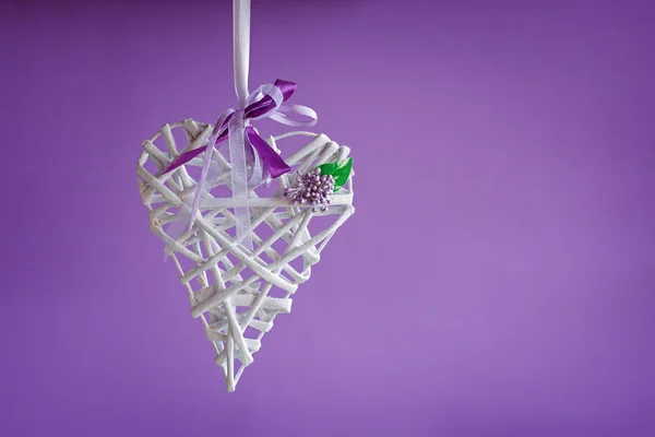 Valentine love white heart handemade on purple background. Valen — Stock Photo, Image