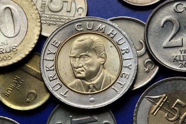 Coins of Turkey. Mustafa Kemal Ataturk — Stock Photo, Image