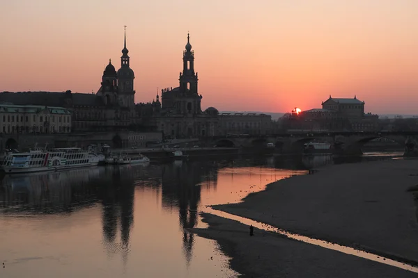 Zachód słońca nad brzegiem Łaby — Zdjęcie stockowe