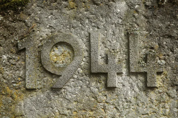 Ano 1944 esculpido na pedra . — Fotografia de Stock