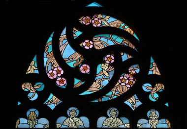 Art Nouveau çiçek desenli. Vitray pencere.