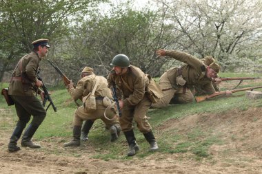 İkinci Dünya Savaşı savaş, Orechov yeniden yürürlüğe girmesi