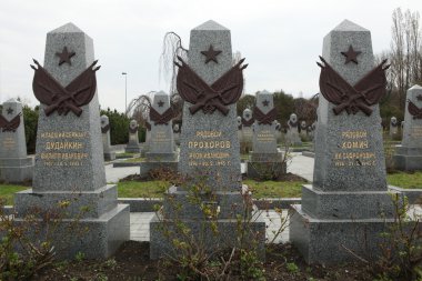 Prag'da Sovyet savaş anıtı