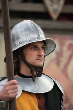 Yeni filminin The Knights filme