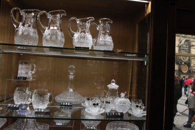 Hediyelik eşya dükkanı bohem cam