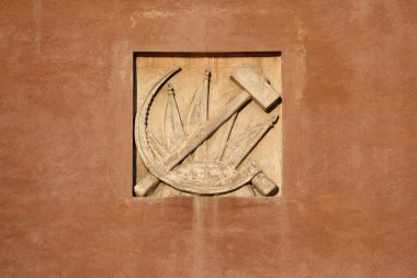 Çekiç ve Orak. Yekaterinburg Alçı Dekorasyon