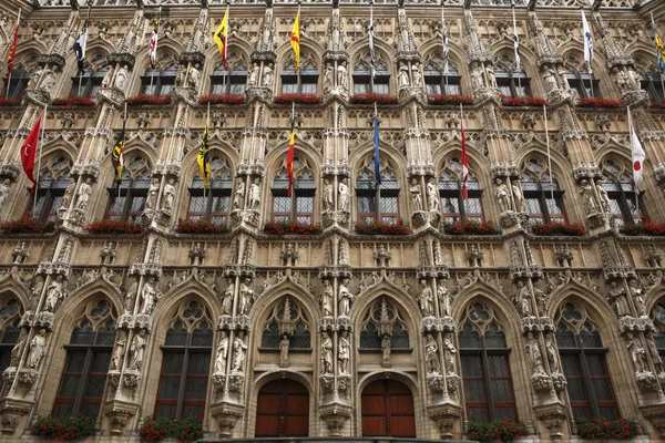 Gothic Town Hall i Leuven, Belgien. — Stockfoto