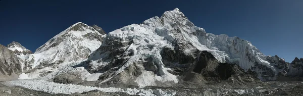 Mount Everest i lodowca Khumbu — Zdjęcie stockowe