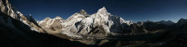 Monte Everest en Himalaya, Nepal . — Foto de Stock