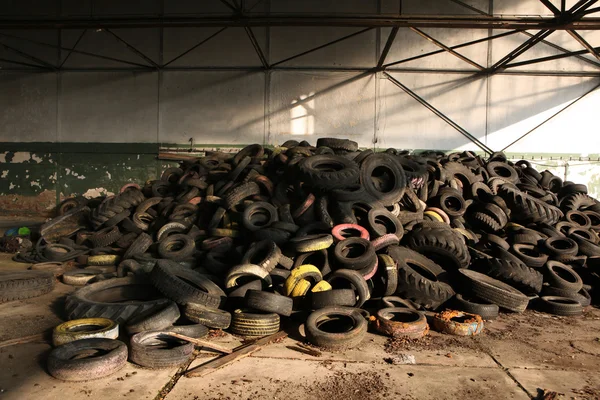 Old car tires — Stock Photo, Image