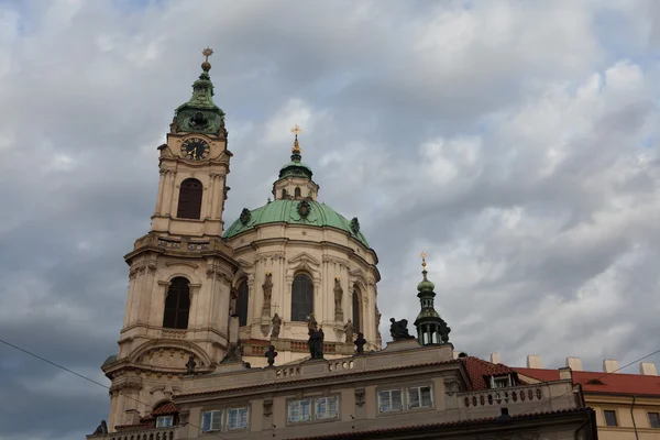 Saint Nicholas' Church at Mala Strana — Stock Photo, Image