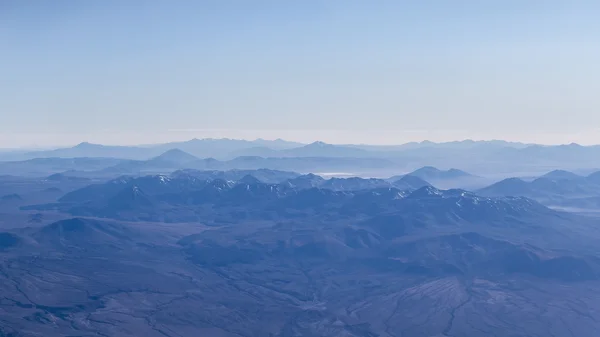 De weergave van venster Plane van Andes gebergte — Stockfoto