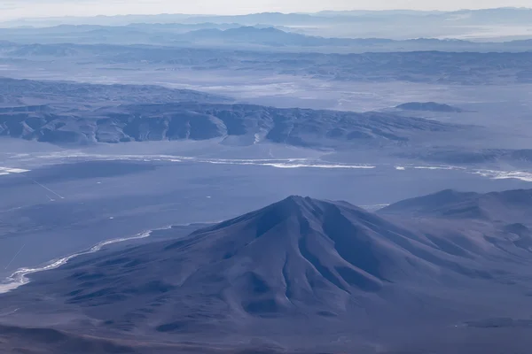 Fenêtre Vue aérienne des montagnes des Andes — Photo