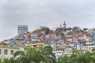 Cerro Santa Ana Guayaquil Ekvador düşük açılı görünümü