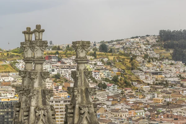 Vista aérea del paisaje urbano de Quito Ecuador — Foto de Stock