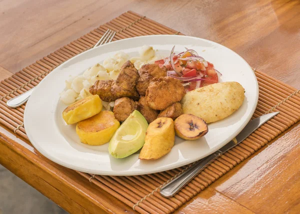 Cibo tipico ecuadoriano — Foto Stock