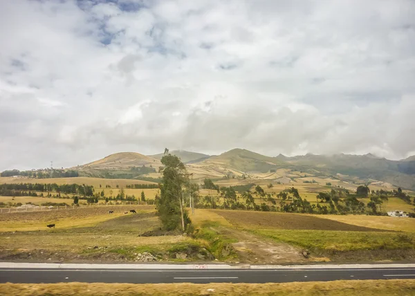 Widok krajobrazu z dróg Ekwadoru — Zdjęcie stockowe
