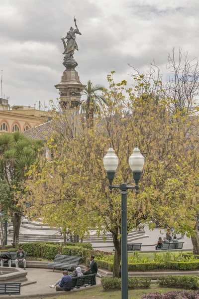 Traditonal Meydanı tarihi merkez Quito Ekvador — Stok fotoğraf