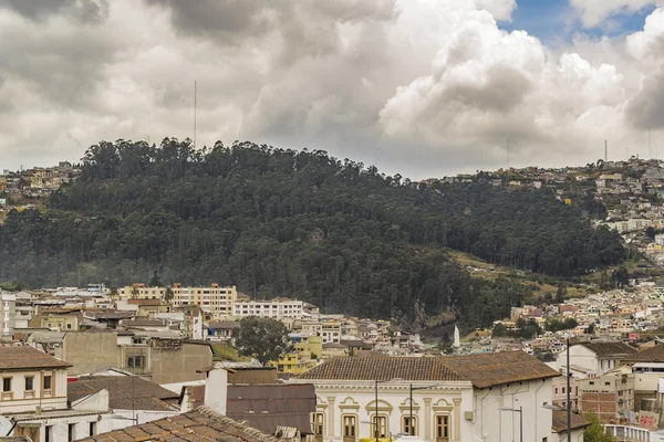 Исторический центр Cityscape Quito Ecuador — стоковое фото