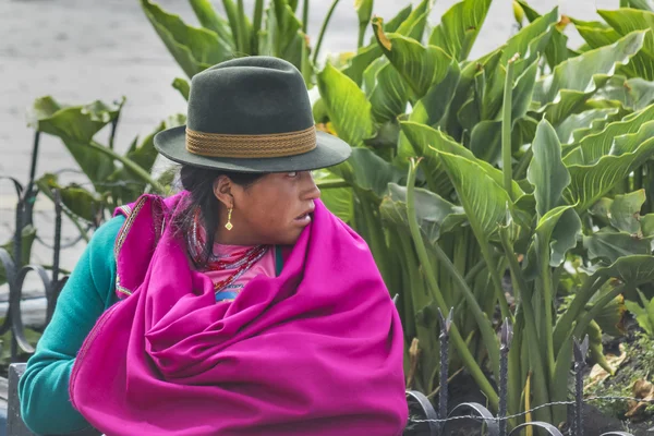 Mujer indígena indígena ecuatoriana nativa — Foto de Stock